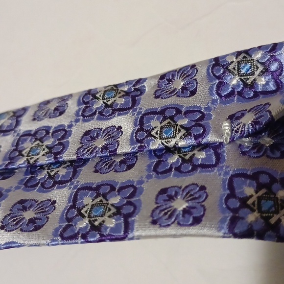 FRATELLI MODA Men's 100% Silk Tie. - Picture 8 of 10